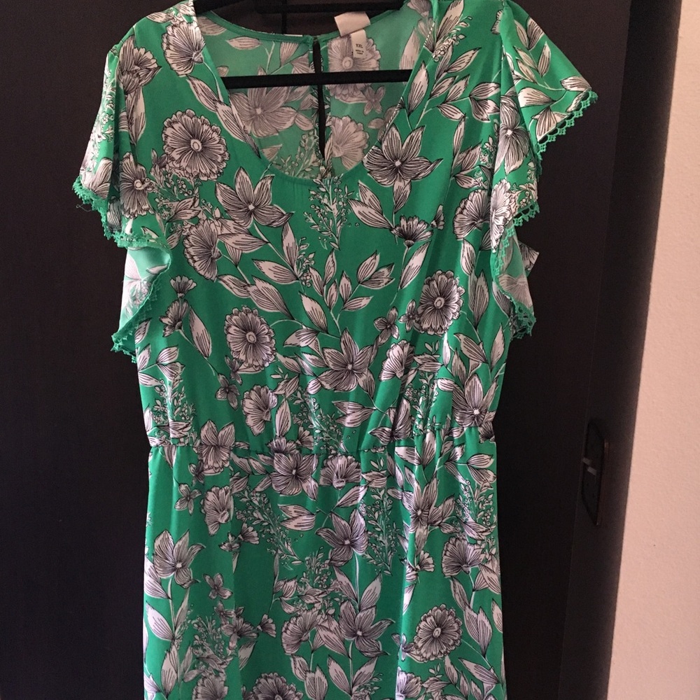 NWOT Short summer dress